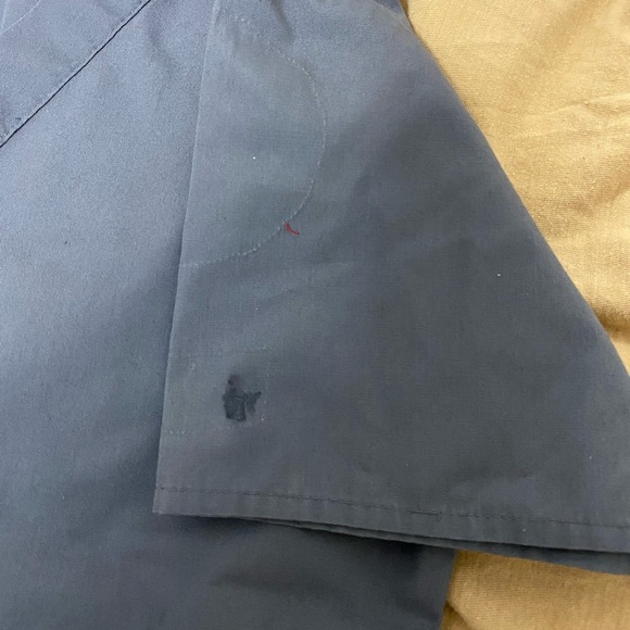 Good life gray scrub top - Picture 4 of 5